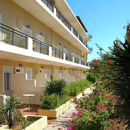 Vantaris Garden Aparthotel Paralia Kourna